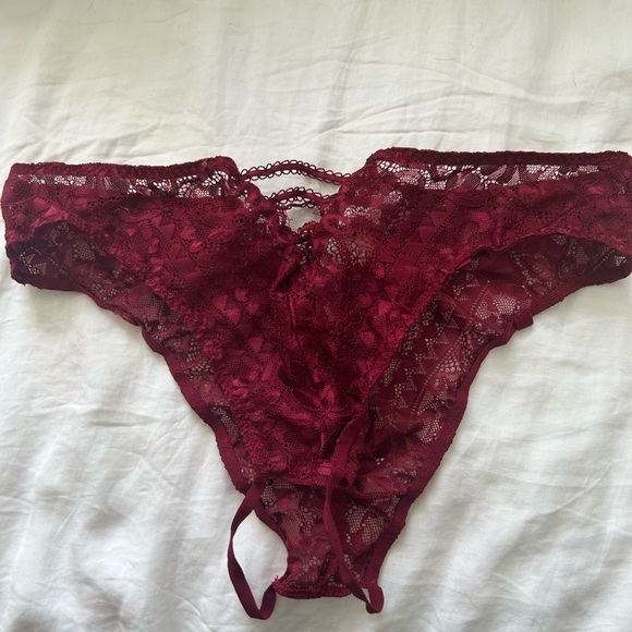 Undies - Picture 1 of 2